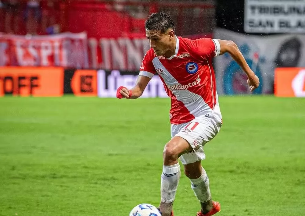 Fortaleza contrata José Herrera Argentinos Juniors