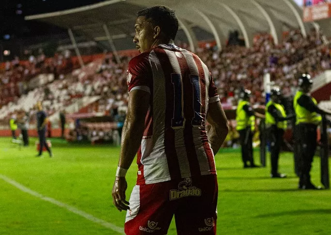 Hélio Borges suspensão Náutico