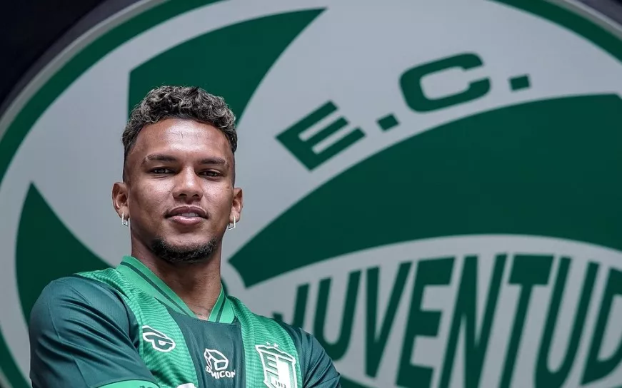 Gabriel Veron é apresentado e reforça Juventude na Série A