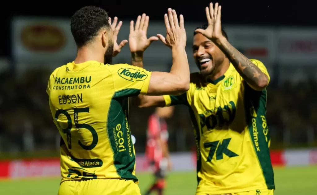 Brasileirão: Mirassol empata, mas continua firme na briga pela Sul-Americana