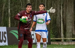 Goleiro do Audax-RJ mantém time na briga por vaga no G4 do Carioca Série A2