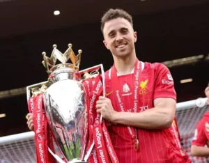 Luto! Atacante do Liverpool e da seleção portuguesa morre em acidente de trânsito na Espanha