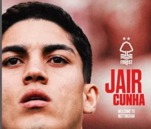 Nottingham Forest oficializa a contratação de zagueiro ex-Botafogo