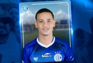 Confiança contrata atacante do Avaí e libera lateral pro exterior