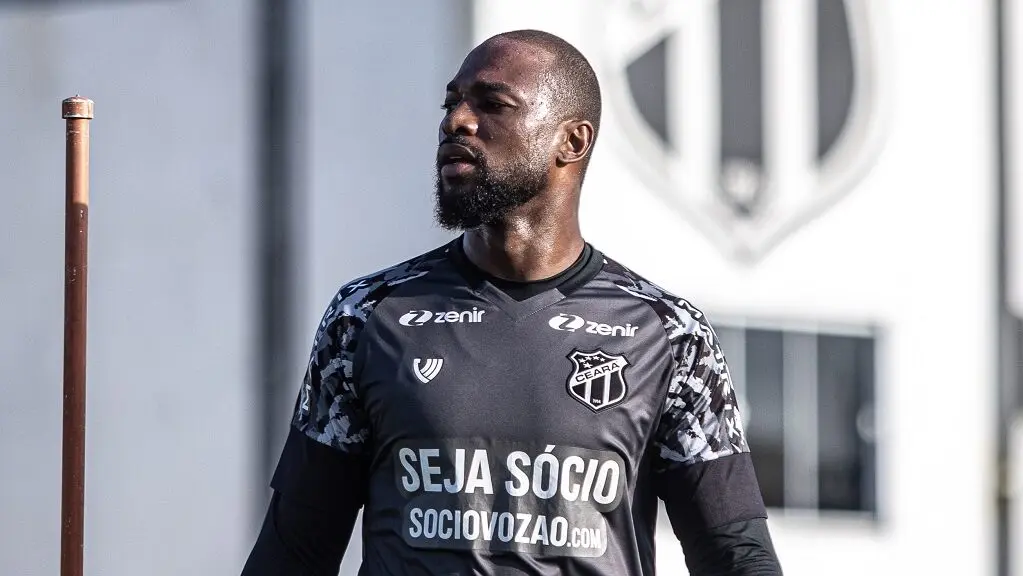 Ceará define prazo para retorno de zagueiro aos gramados 2 Luiz Otávio retorno gramados Ceará