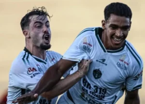 Manaus-AM 1 x 0 Trem-AP - Gavião vence e elimina Locomotiva da Série D