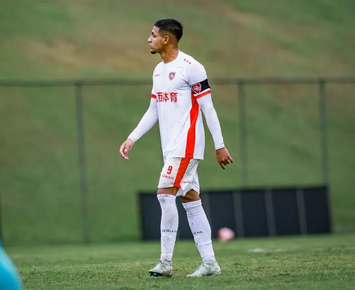 Sub-15 do Desportivo Brasil vence e encosta no líder do seu grupo