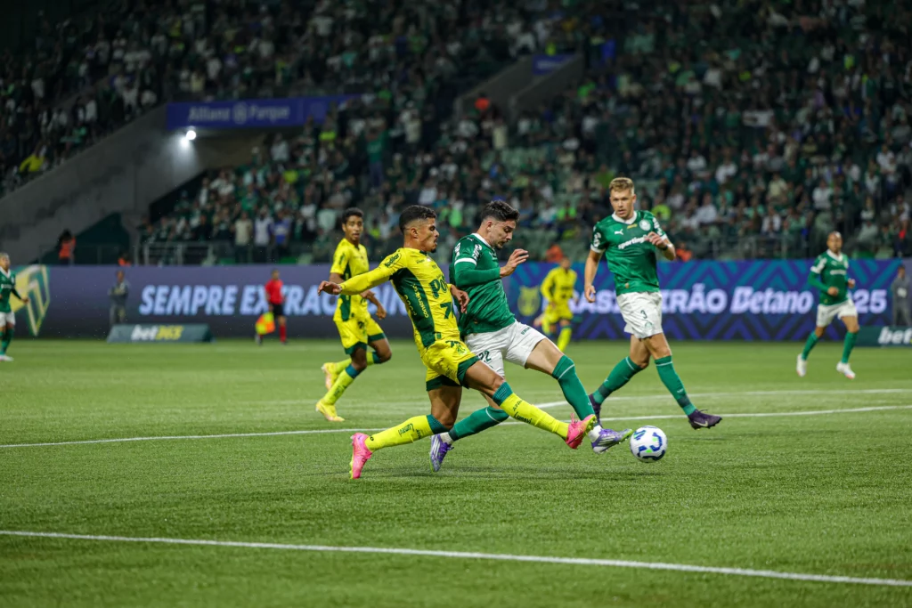 Estreante do Mirassol valoriza empate com Palmeiras no Brasileirão: "Ponto importante" 2 Mirassol empata Palmeiras Brasileirão