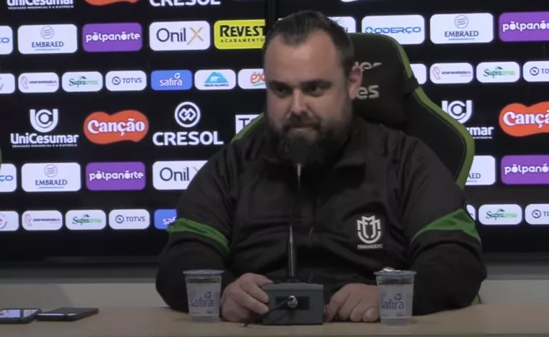 Maringá Tiago Reinis