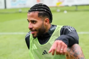 Alexsander chega ao Atlético-MG e pode estrear contra Flamengo