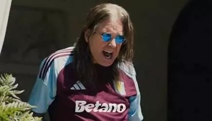 Aston Villa faz última homenagem no adeus a Ozzy Osbourne 3 Aston Villa - 2025
