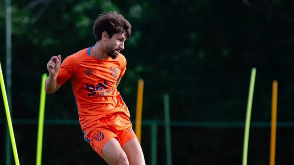 Volante do Sport mostra confiança por titularidade: "Acredito 100%" 2 Pedro Augusto titularidade Sport