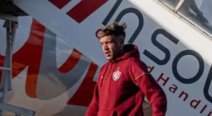 Daniel Jr. treina no Vitória, mas futuro no clube segue indefinido