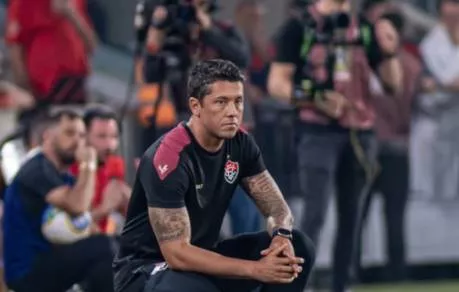 Thiago Carpini está livre no mercado após saída do Vitória. (Foto: Reprodução/Instagram/@tcarpini)