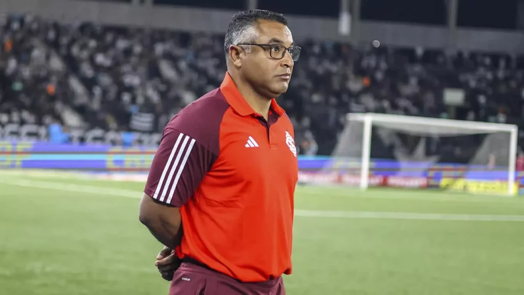 Inter mira reforços e monitora volante para sequência do Brasileirão