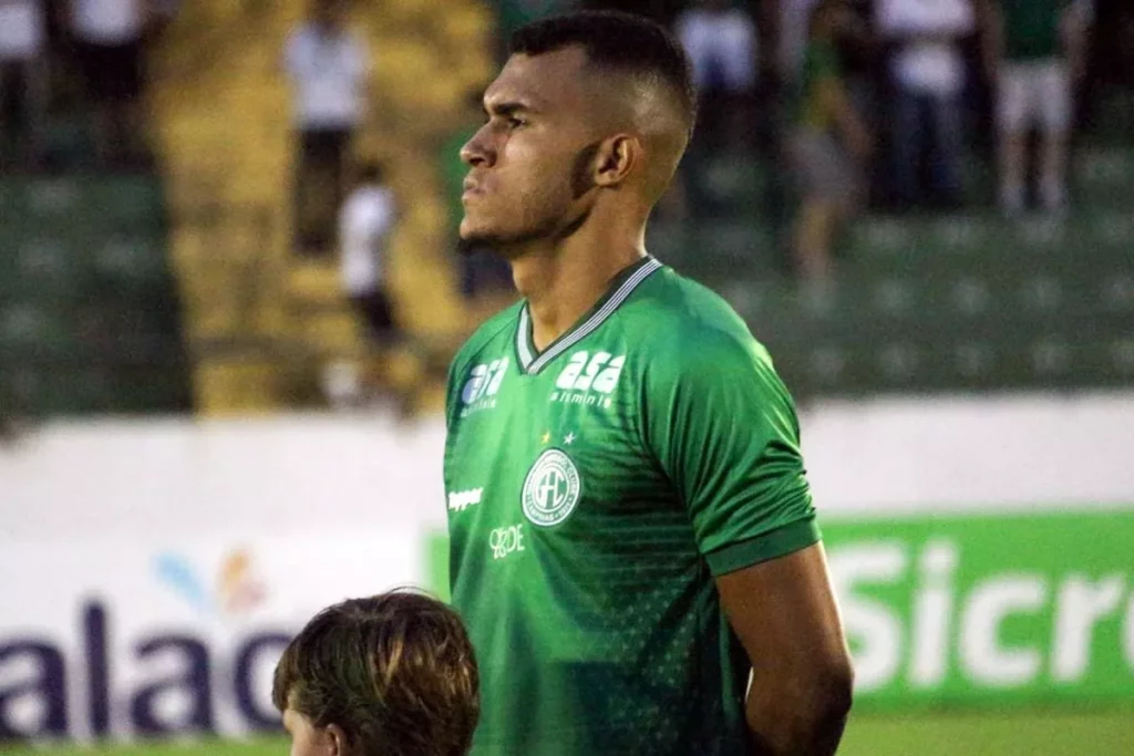 Série D: Inter de Limeira acerta com zagueiro que estava no futebol europeu