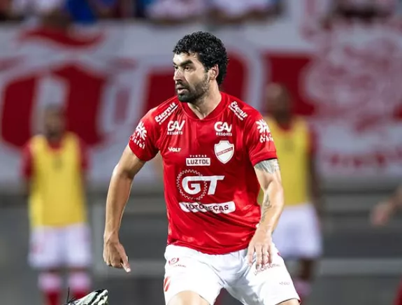 Bruno Mendes projeta sequência do Vila Nova na Série B: “Objetivo é voltar à elite”