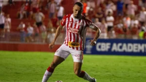 Atacante do Náutico pega 2 jogos de gancho e vira desfalque