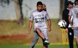 Ponte Preta esclarece situações de cinco atletas do elenco