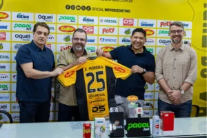 Enderson Moreira é apresentado no Novorizontino e foca no acesso na Série B