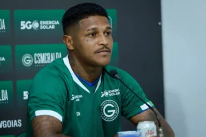 Série B: Chapecoense acerta a contratação de 4 jogadores