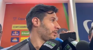 Diretor do Botafogo analisa duelo com o Vasco na Copa do Brasil: 'Clássico é sempre bom'