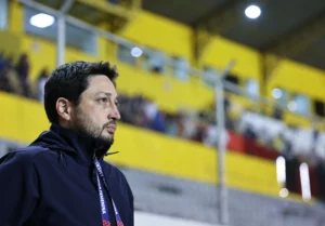 Arthur Elias mostra ansiedade por 1º título com a seleção feminina