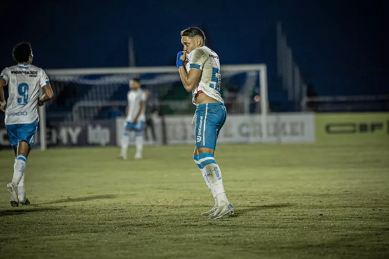 Brusque 1 x 2 Londrina – LEC faz mágica nos acréscimos