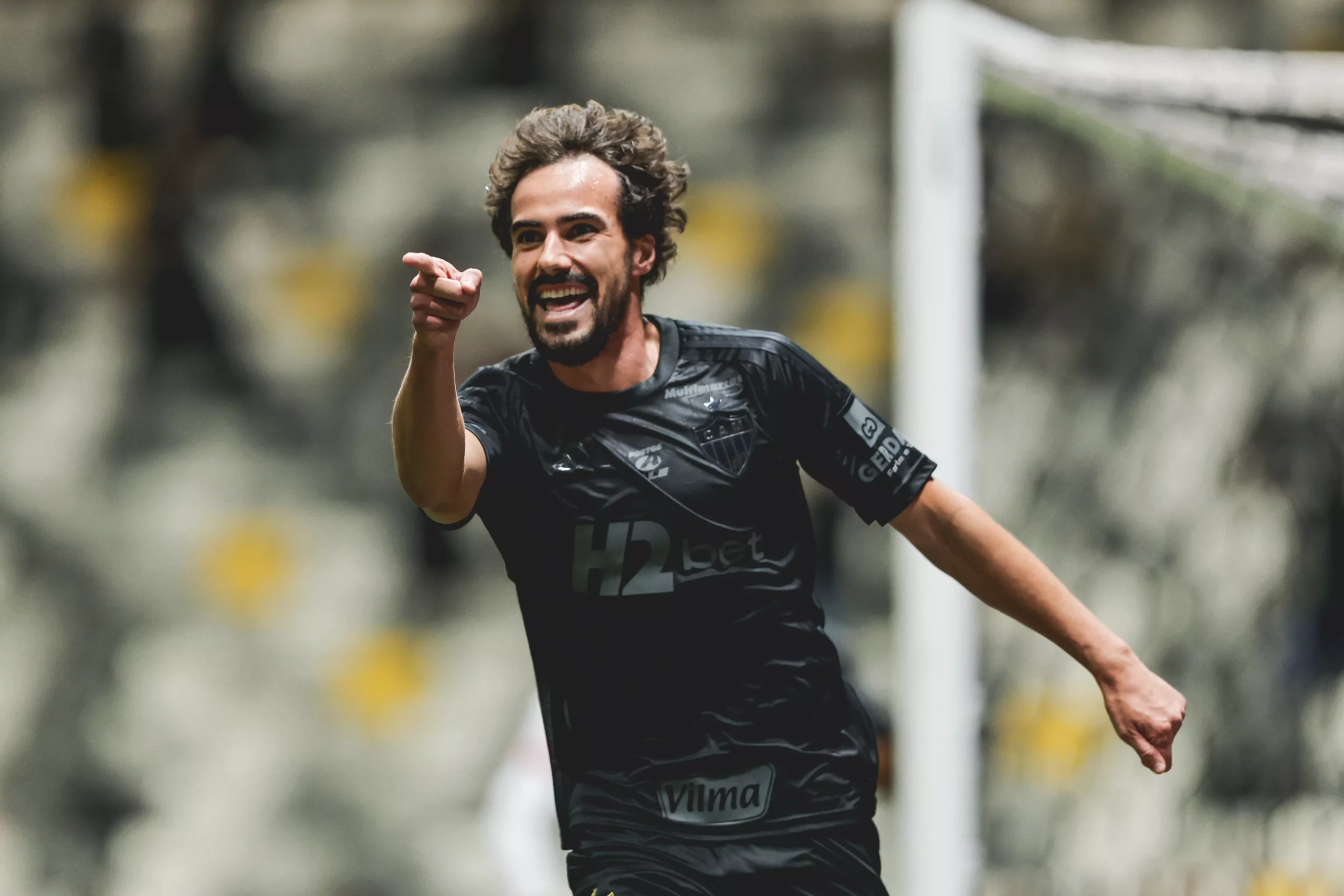 BRASILEIRÃO: Fla segue líder, Galo se reabilita e Timão e Verdão buscam o empate