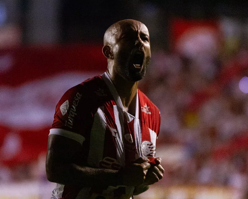 Patrick Allan comandou a vitória do Náutico