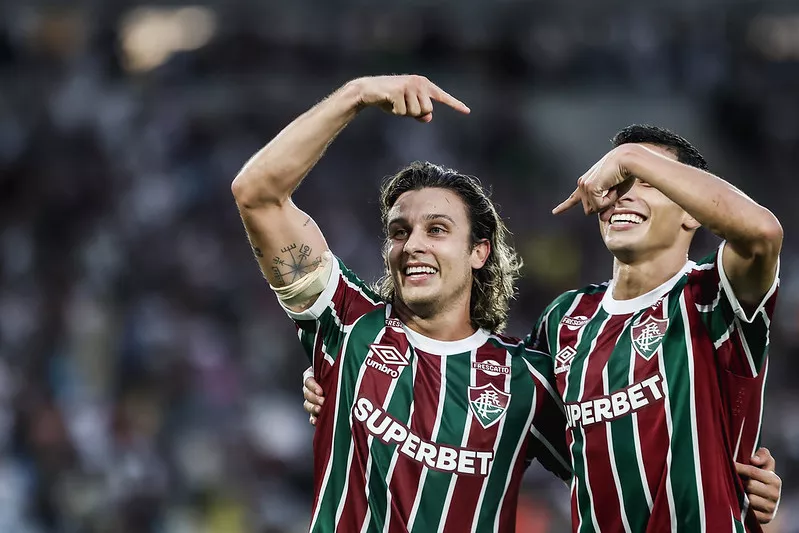 Fluminense 2 x 1 Fortaleza – Flu vence e Fábio faz história