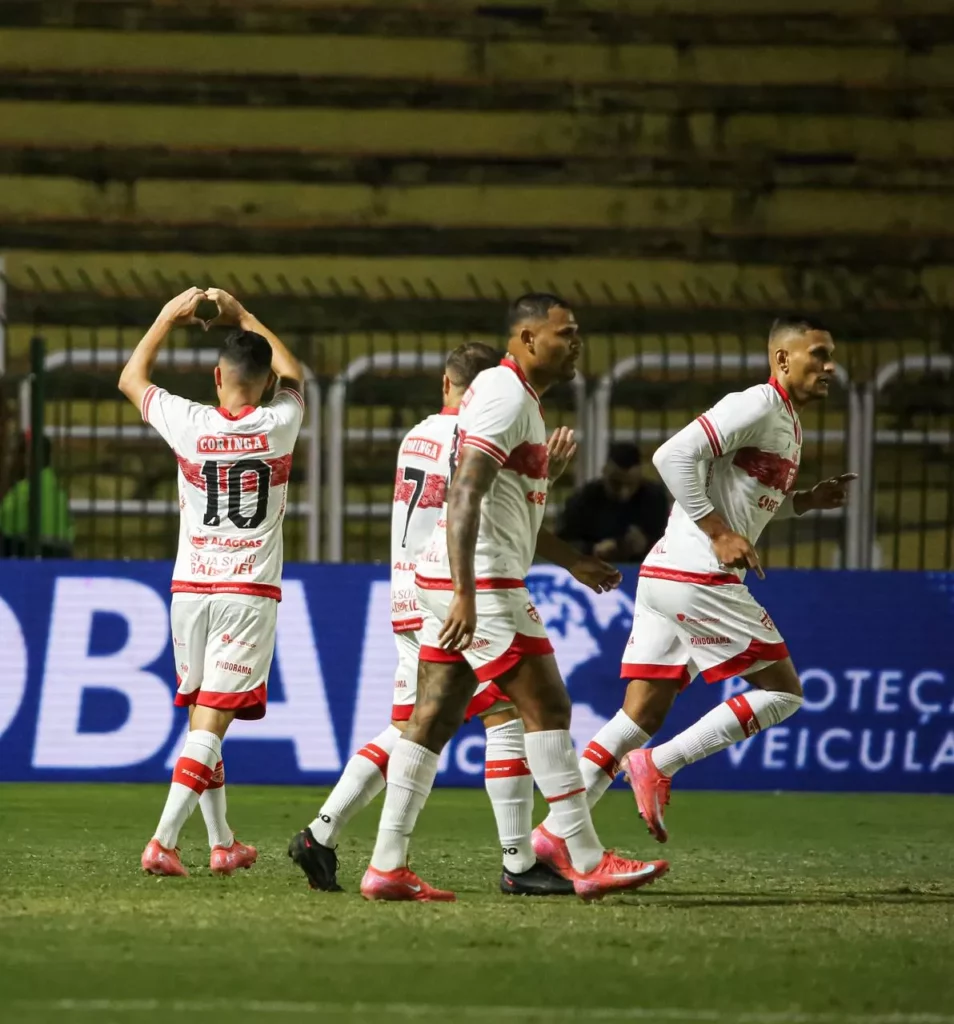 CRB vence mais uma na Série B
