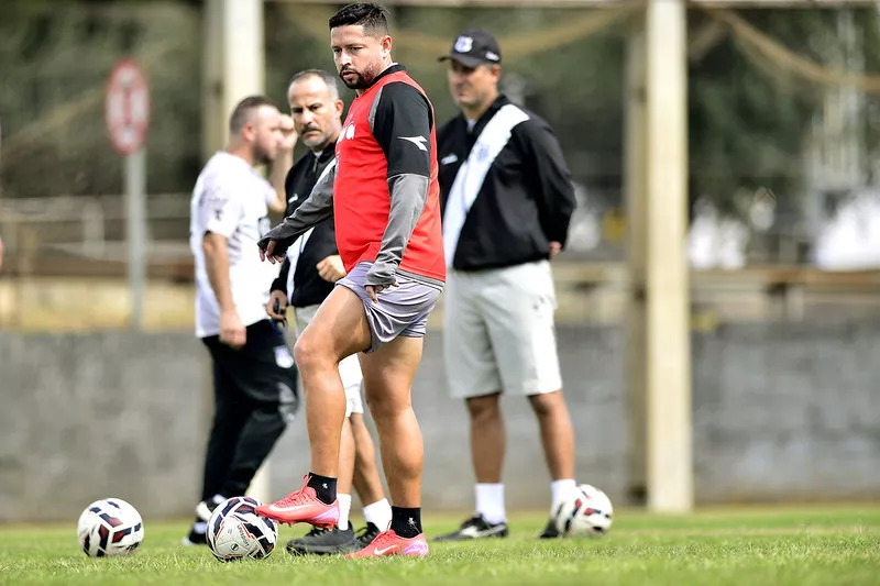 Camisa 10 da Ponte Preta pede ‘erro zero’ na 2ª fase e foca no acesso da Série C