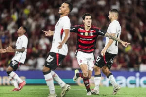 Flamengo 8 x 0 Vitória - Mengão aplica a maior goleada do Brasileirão