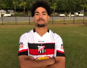 Anápolis anuncia retorno de volante com passagem em 2023