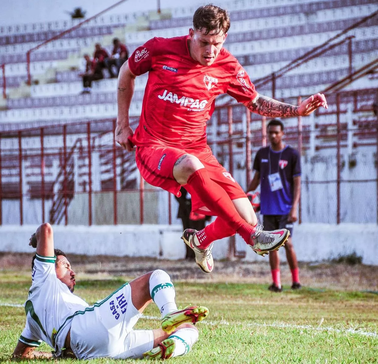 Único gol do jogo saiu no primeiro tempo (Foto: Divulgação / Itapirense)