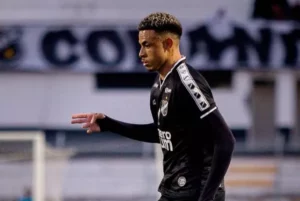 ABC libera atacante para atuar no futebol de Portugal