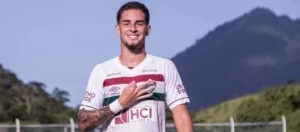 Fluminense acerta a transferência de meia para o mundo árabe