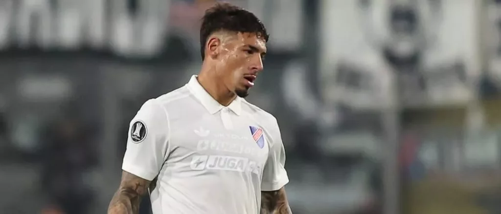 Vasco tenta a contratação de zagueiro do Colo-Colo