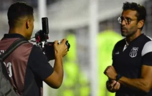 Boleirada da Ponte Preta faz greve na 'era' do transfer ban