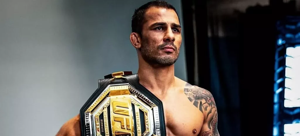 UFC fecha acordo com nova emissora por R$ 42 bilhões