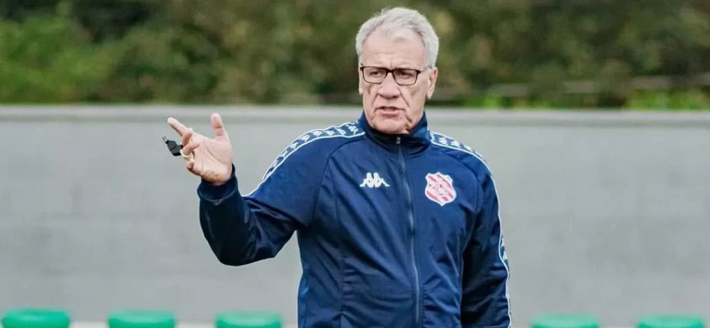 Técnico deve voltar ao Sampaio Corrêa-RJ após título pelo Bangu