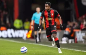 Cruzeiro acerta chegada de Luis Sinisterra, ex-Bournemouth
