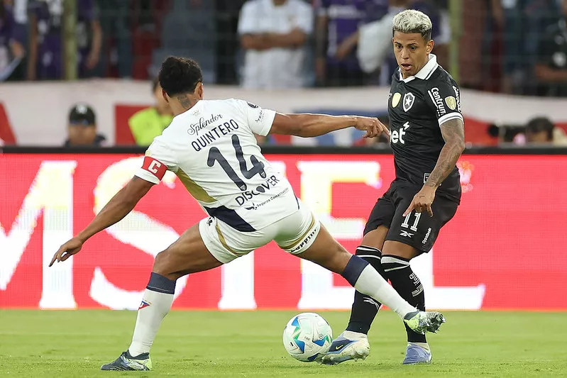 LDU 2 x 0 Botafogo - Fogão dá adeus à Libertadores 4 Botafogo perde para a LDU na Libertadores 2
