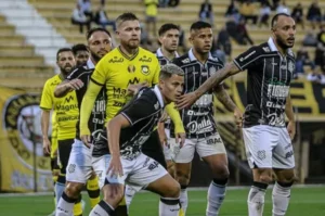 São Bernardo 0 x 3 Figueirense - Figueira freia Tigre e deixa Z-4