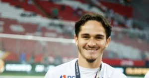 Lateral Khellven se despede do CSKA e é anunciado pelo Palmeiras: 'Vivendo um sonho'