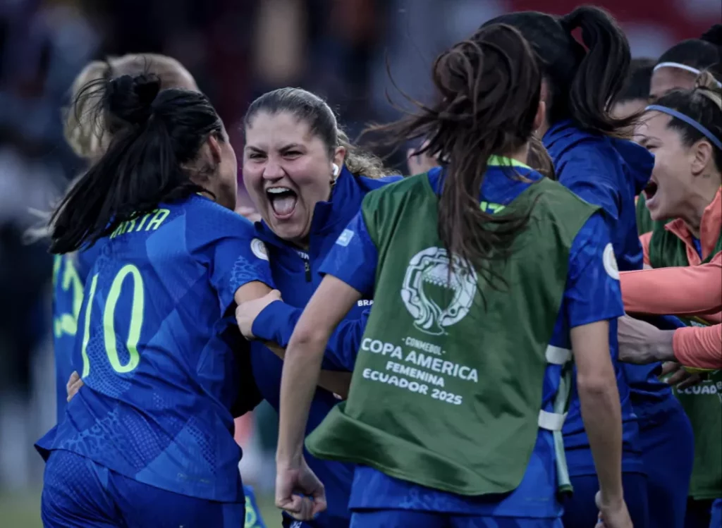 Brasil vê Marta brilhar, supera Colômbia nos pênaltis e conquista Copa América pela 9ª vez 2 Captura de Tela 2025 08 02 as 21.26.46