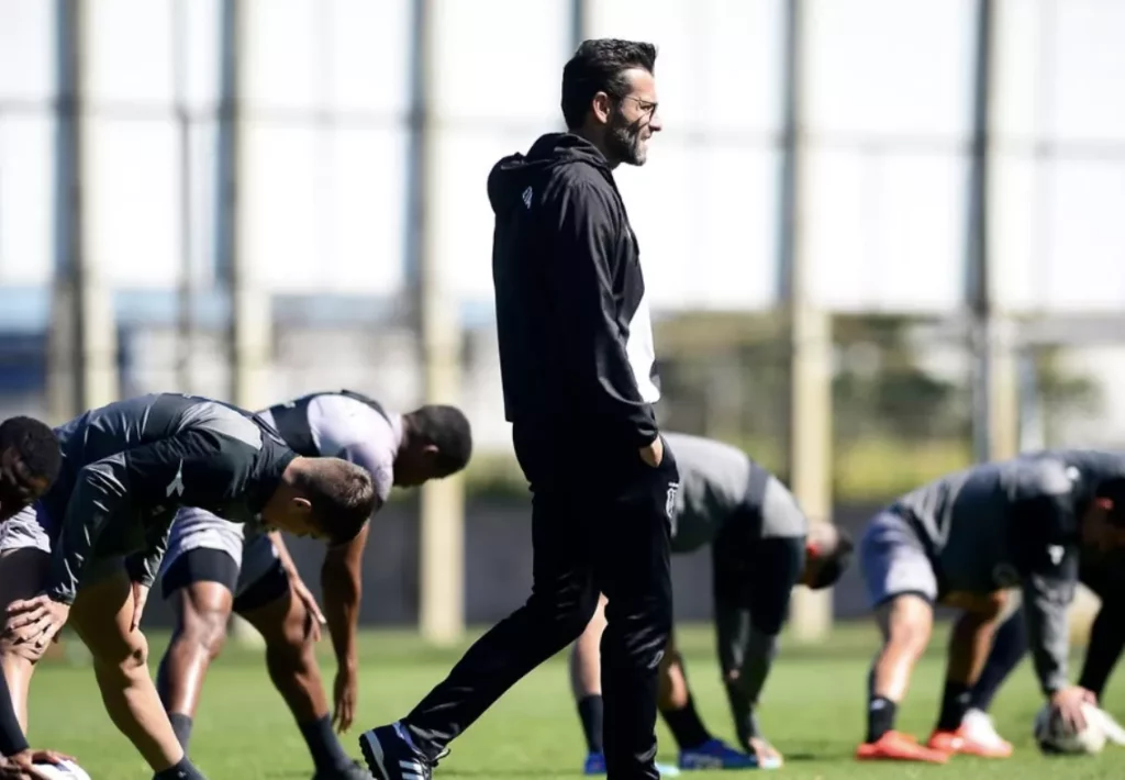 Jogadores da Ponte Preta entram em greve por salários atrasados