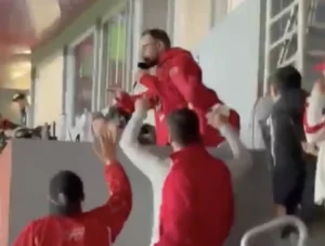 Jornalistas são agredidos e têm equipamentos quebrados após eliminação do Inter na Libertadores