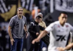 Vojvoda fala em resgatar identidade do Santos: 'Voltaremos a dar esse orgulho'